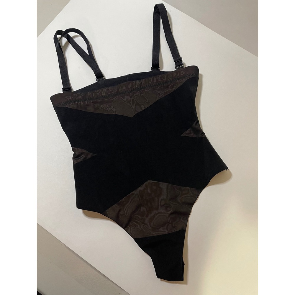Honeylove Silhouette Bodysuit Womens Medium Black Excellent Mesh Shapewear Thong